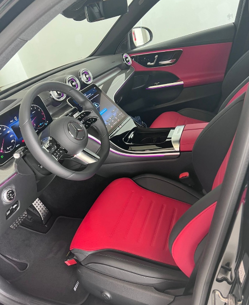 арендовать Mercedes C300  в Дубае