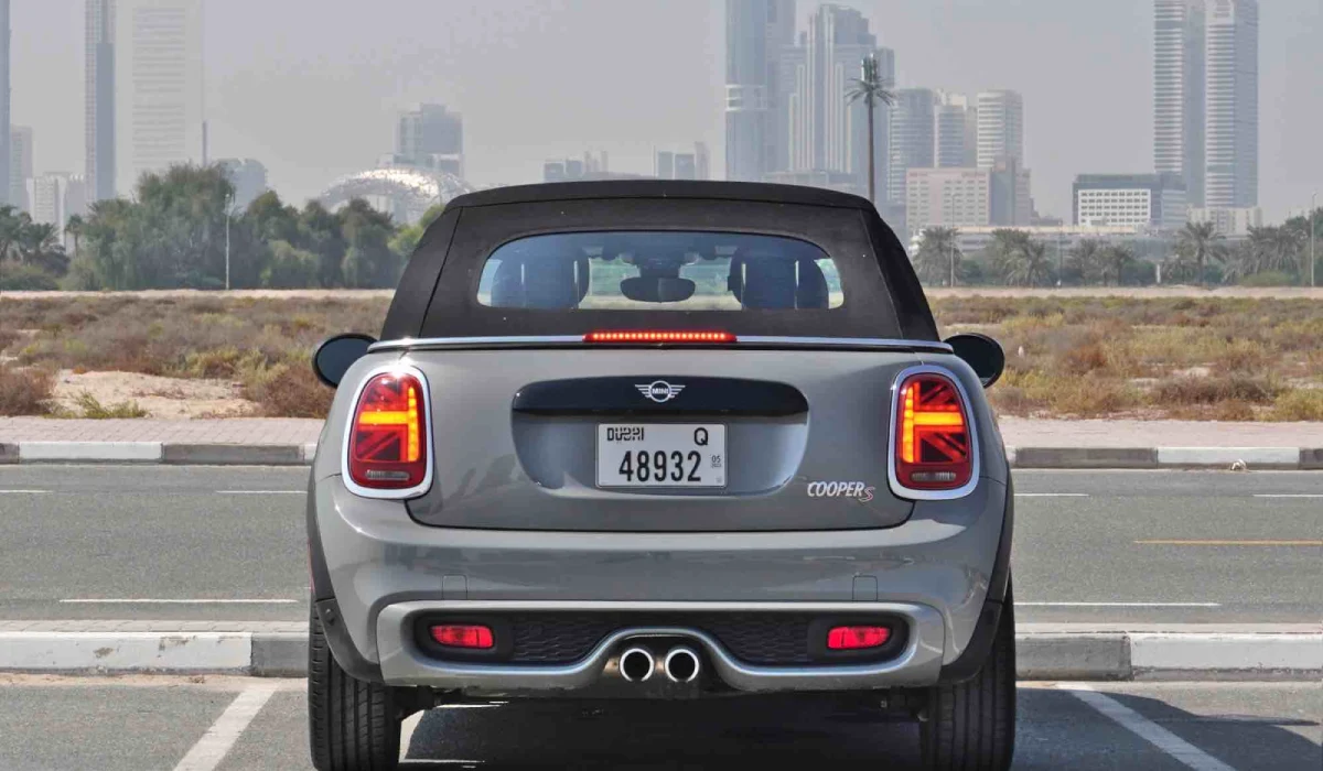 арендовать Mini Cooper S Convertible  в Дубае