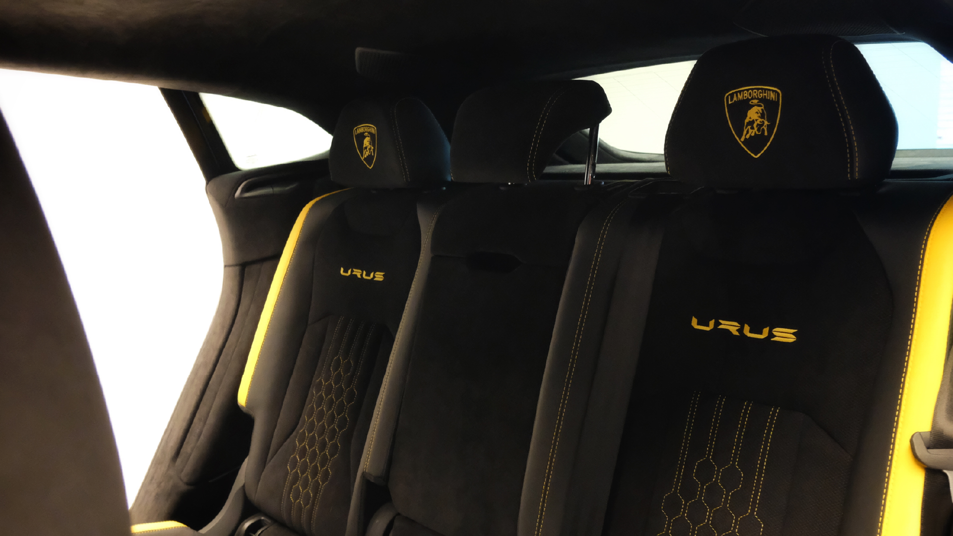арендовать Lamborghini Urus Performante  в Дубае