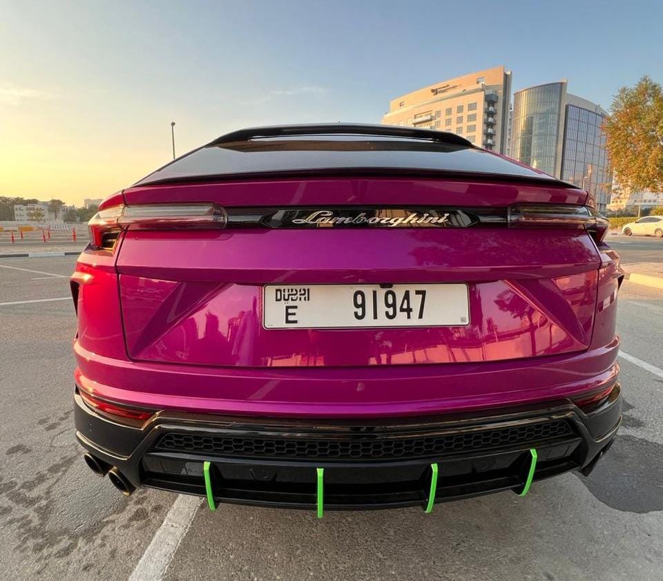 арендовать LAMBORGHINI URUS  в Дубае