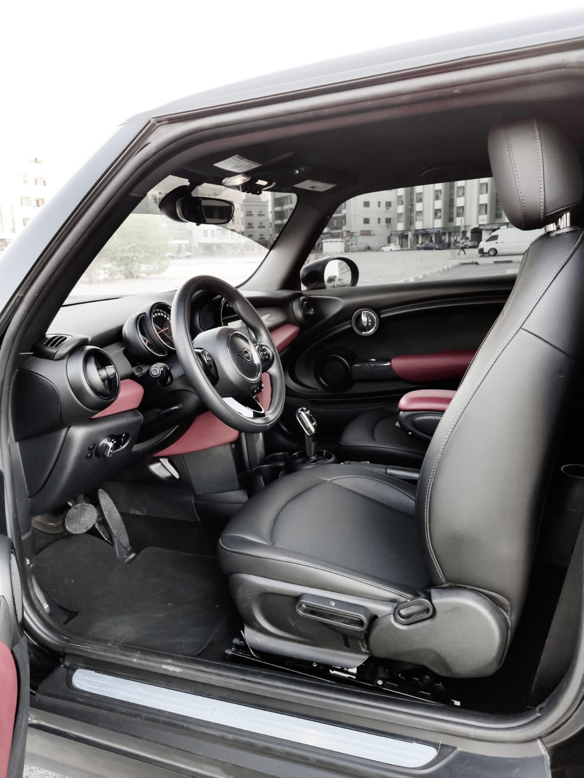 арендовать Mini Cooper  в Дубае