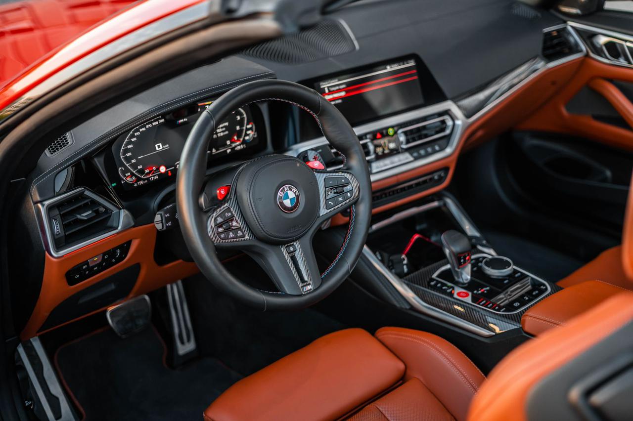 арендовать Bmw M4 competition convertible  в Дубае