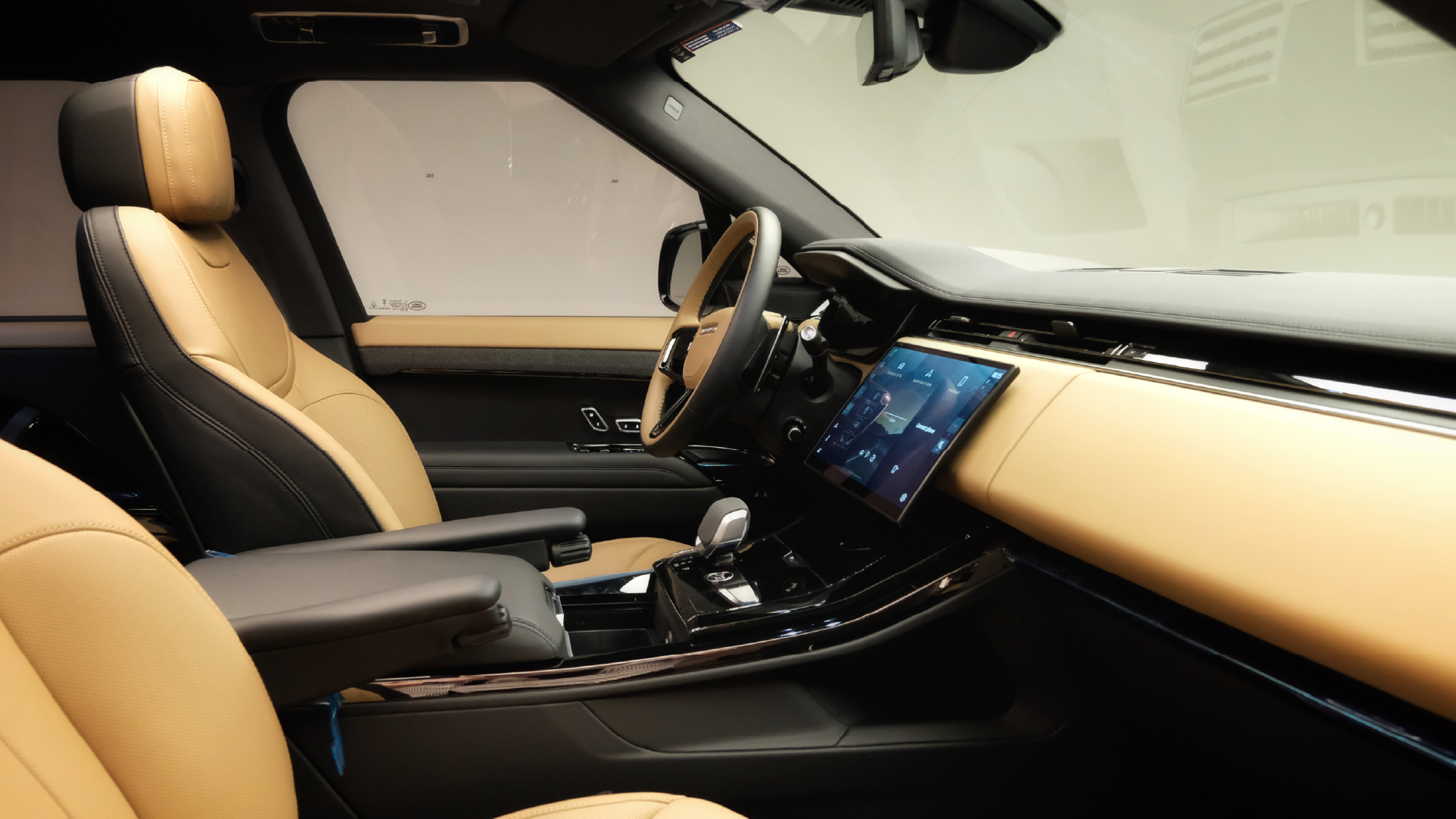 арендовать Range Rover Sport  в Дубае
