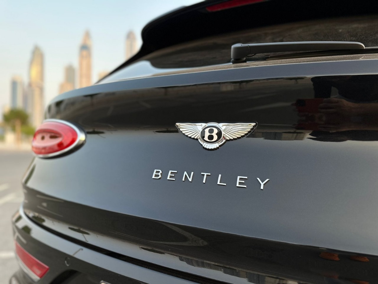 арендовать BENTLEY BENTAYGA  в Дубае