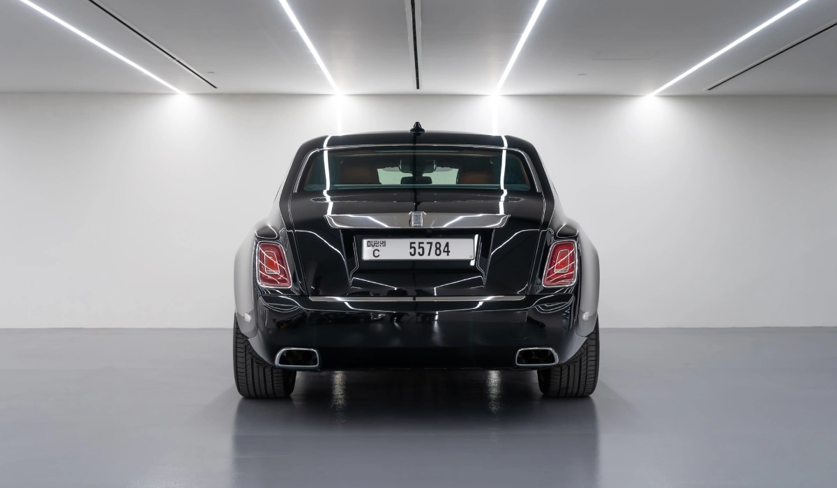 rent Rolls-Royce Phantom  long term in dubai