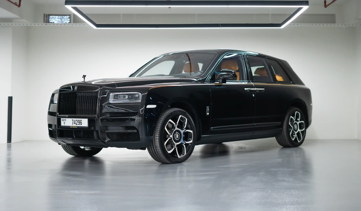 Rolls Royce Cullinan  rental dubai