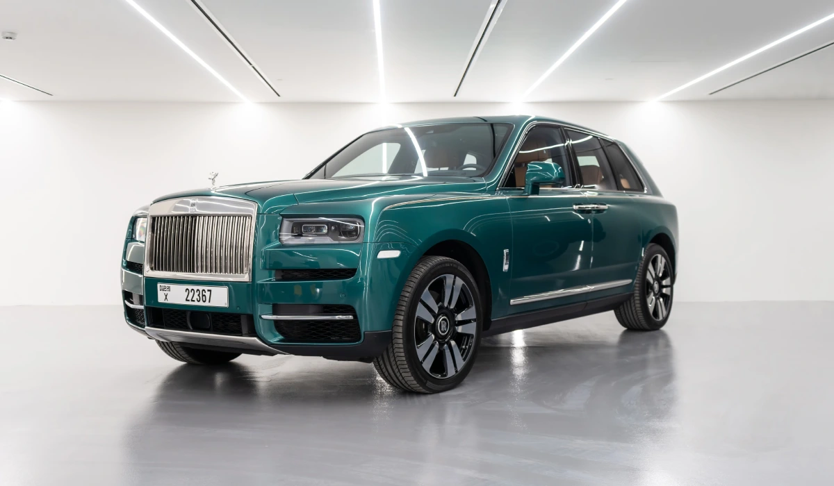 Rolls Royce Cullinan  rental dubai