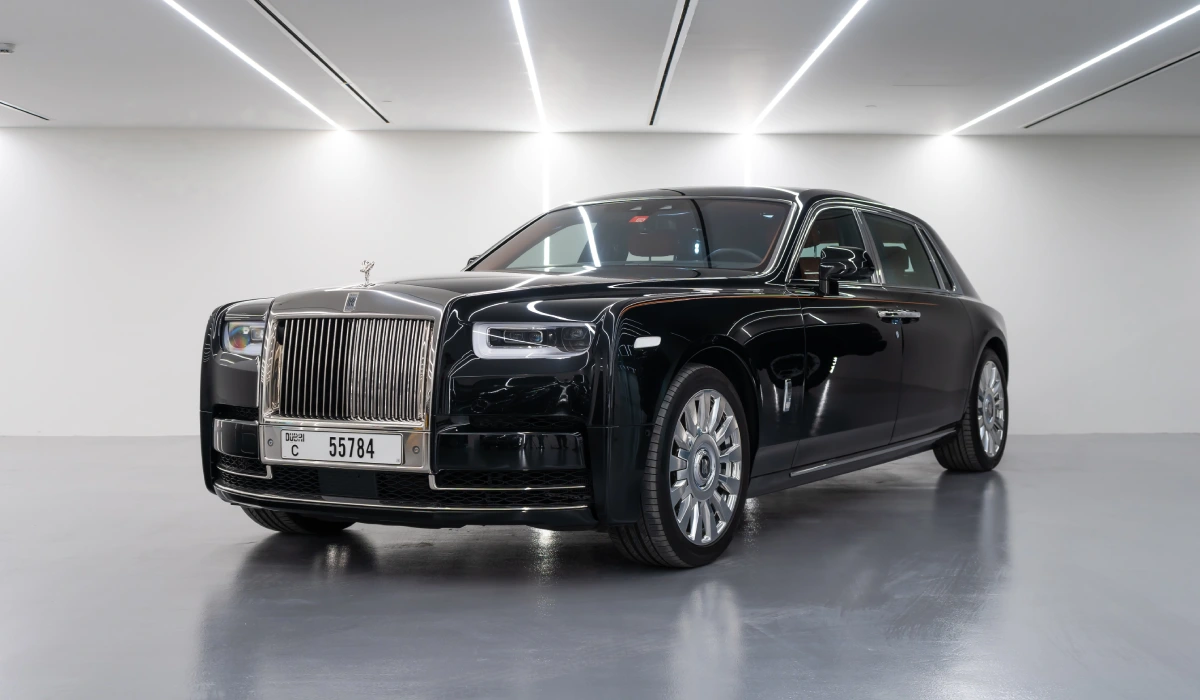 Rolls Royce Phantom  rental dubai